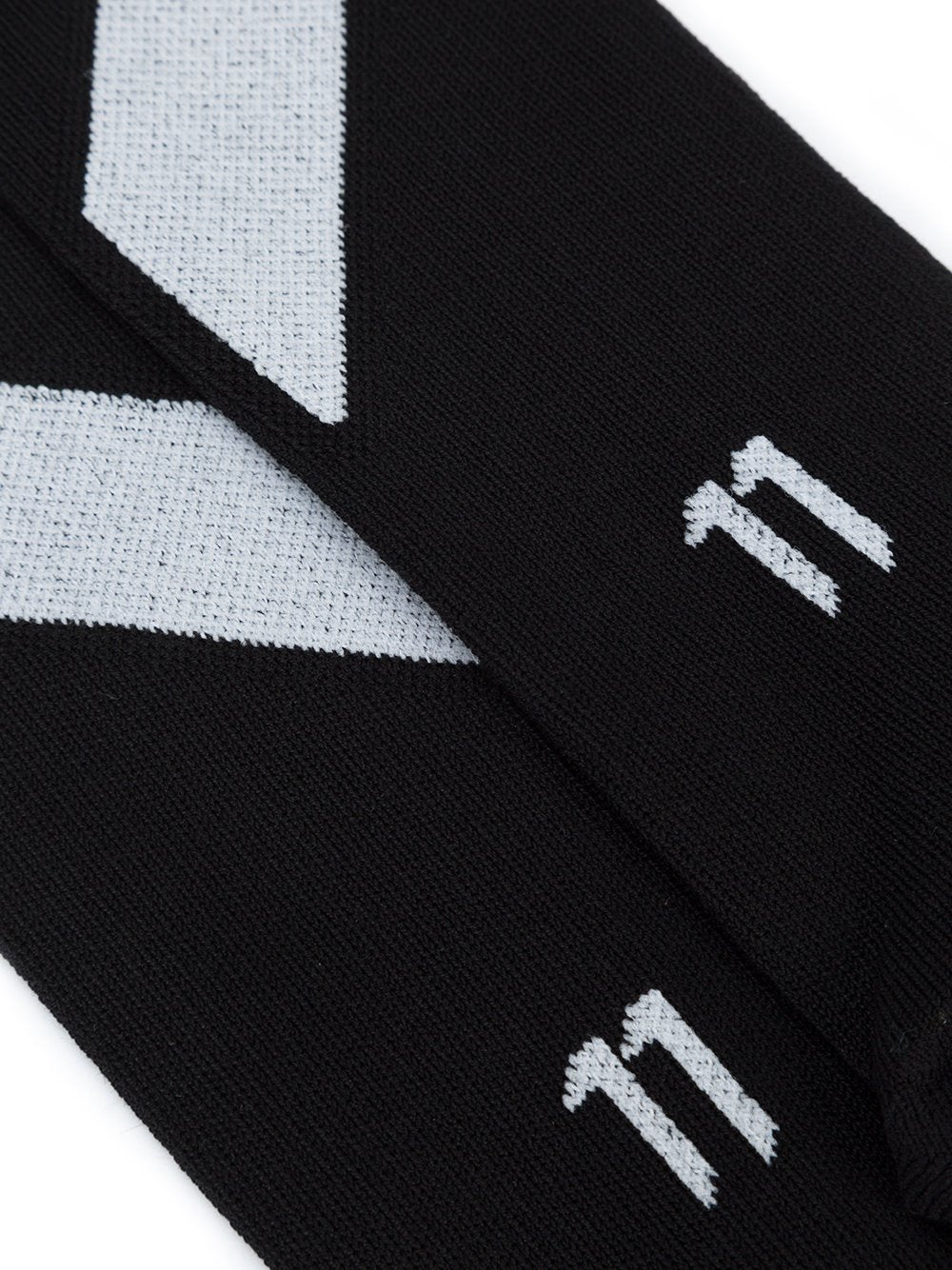 11 Socks Cross Jacquard