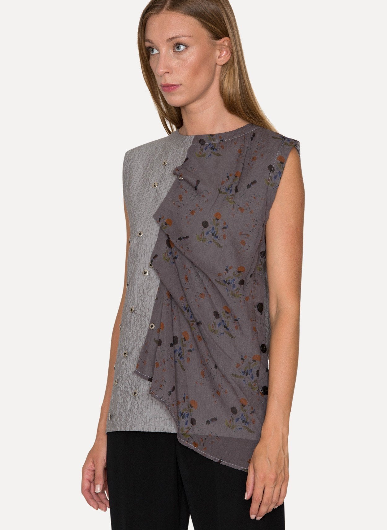 Handmade Multi-Button Side-Vent Sleeveless Shirt